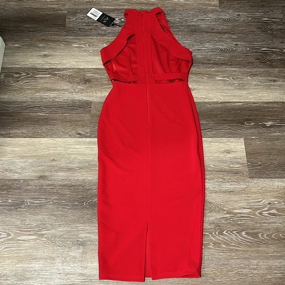 Red Dress - Picture 3 of 3